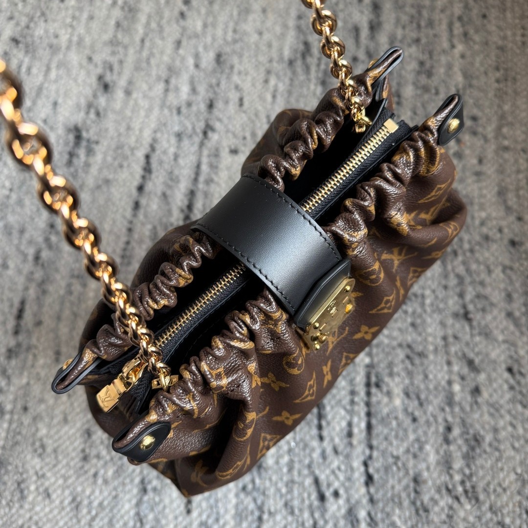 M27819 Pochette Sling小號雲朵包_3