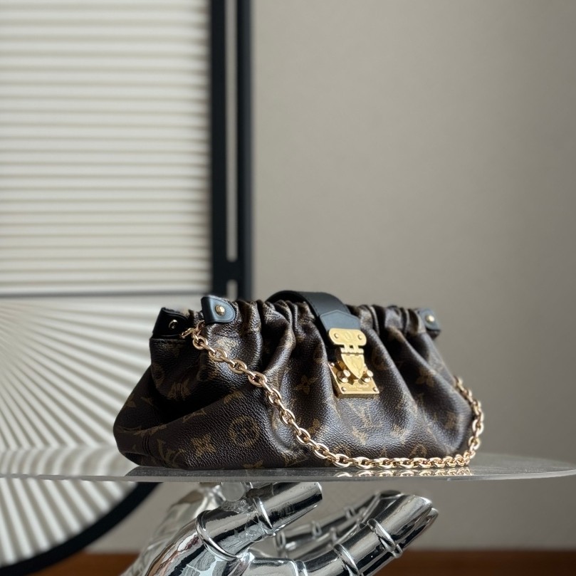 M27819 Pochette Sling小號雲朵包_13