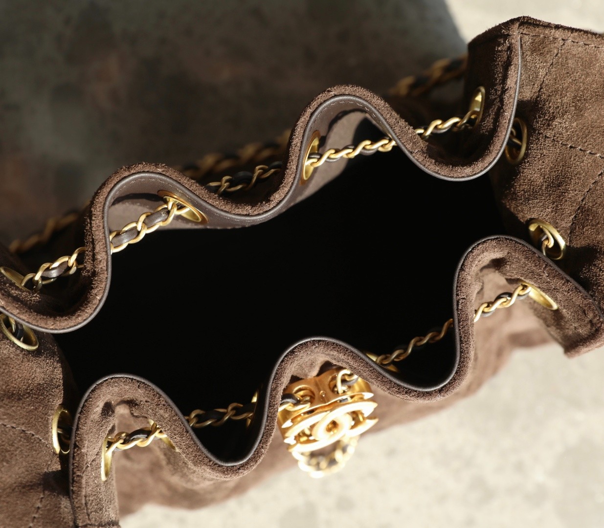 26C 25Bag Mini HandBag麂皮紋巧克力色_5