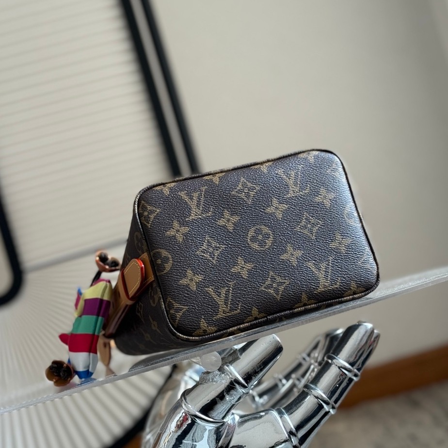 M26642 All In BB水桶包_4