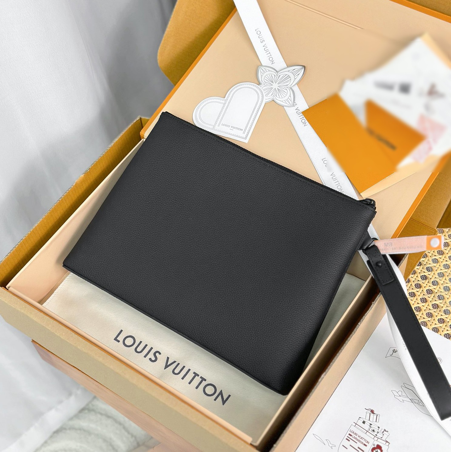 M69837 Takeoff 隨身包_2