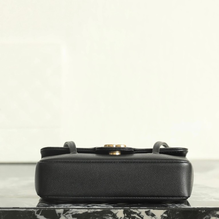 26P春夏皮肩帶Mini手拿包黑色_9