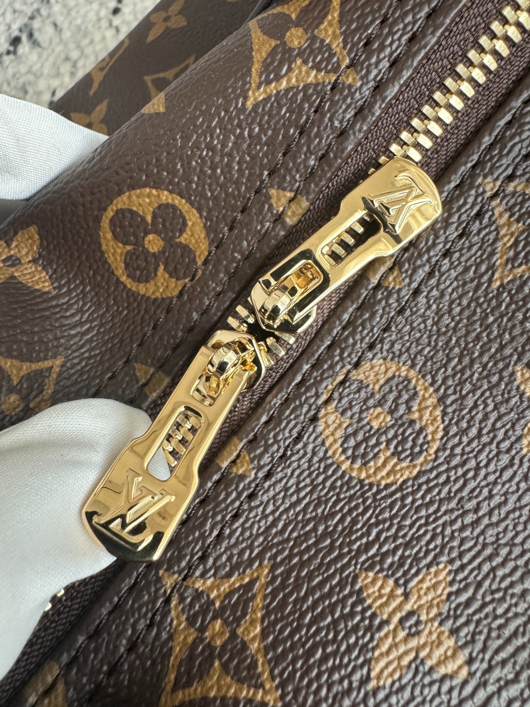 M28379 Speedy 30 Soft Celebration波士頓包_6