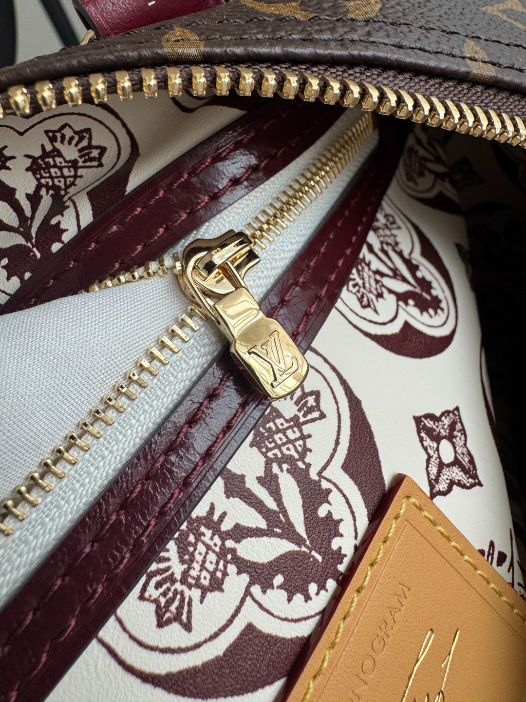 M28379 Speedy 30 Soft Celebration波士頓包_12