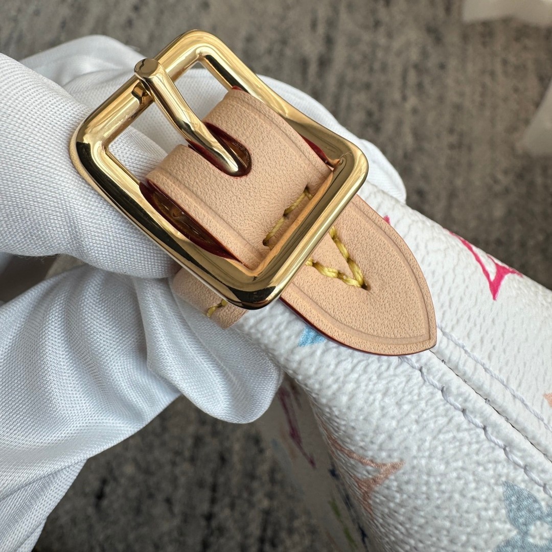 M27578 LvxTm Carryall East West 手袋_14