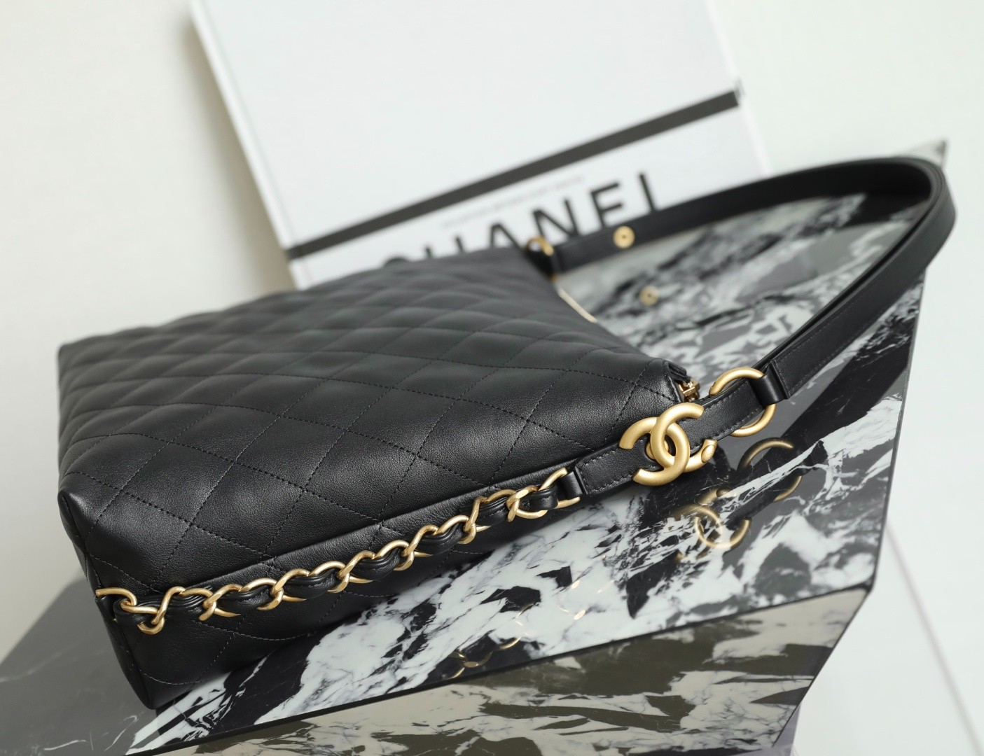 25S春夏Hobo背包 中號黑色_9