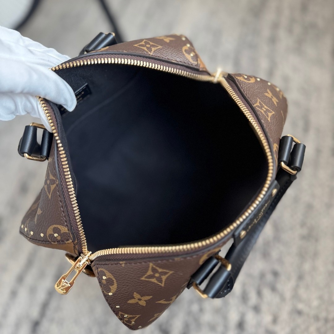 M26181 Speedy Trunk 25 手袋_4