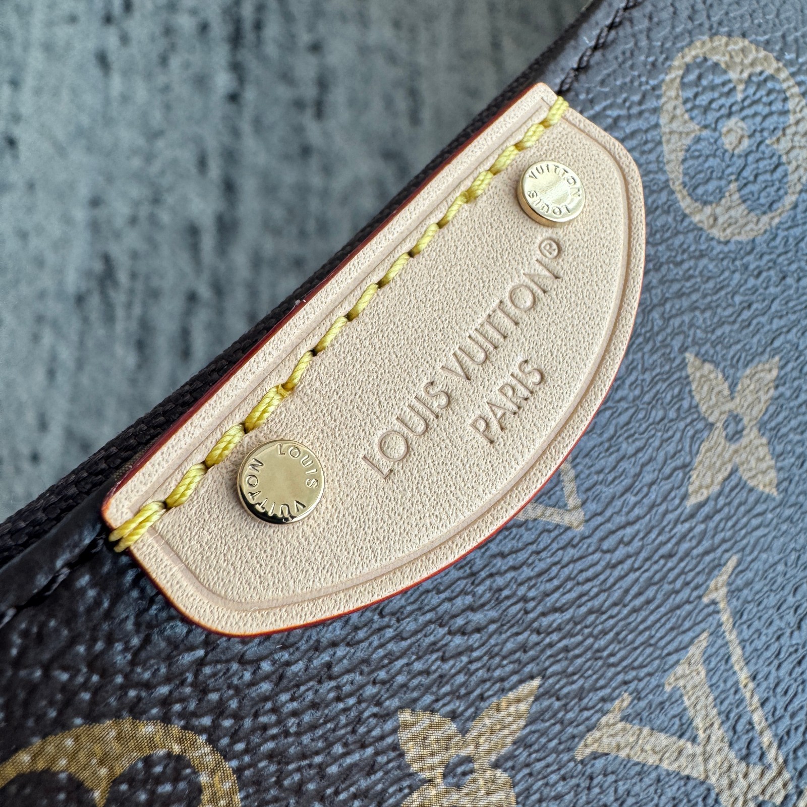 M27509 Pochette hills飯盒包_16