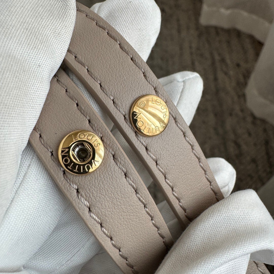 M26530 Coussin Bucket鏈帶水桶包_10