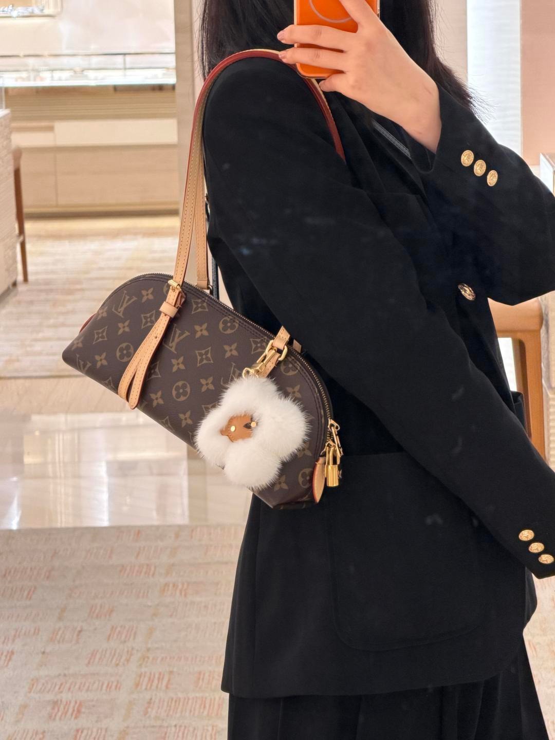 M28953 Squire East West 手袋_2