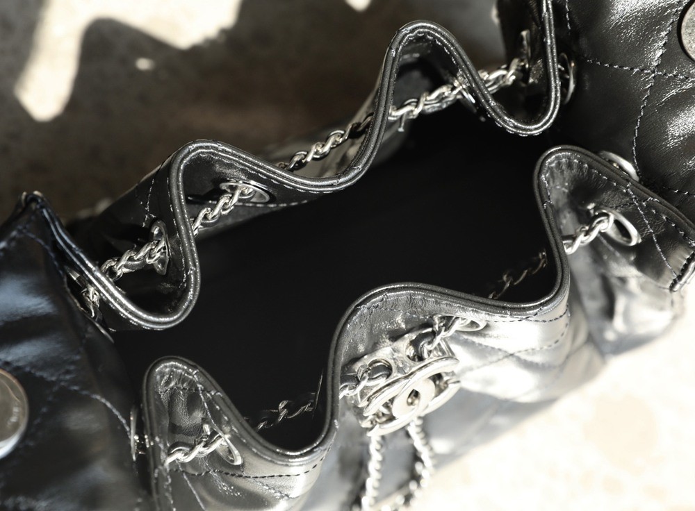 26P 25Bag Mini HandBag亮牛皮黑色/銀鏈_6
