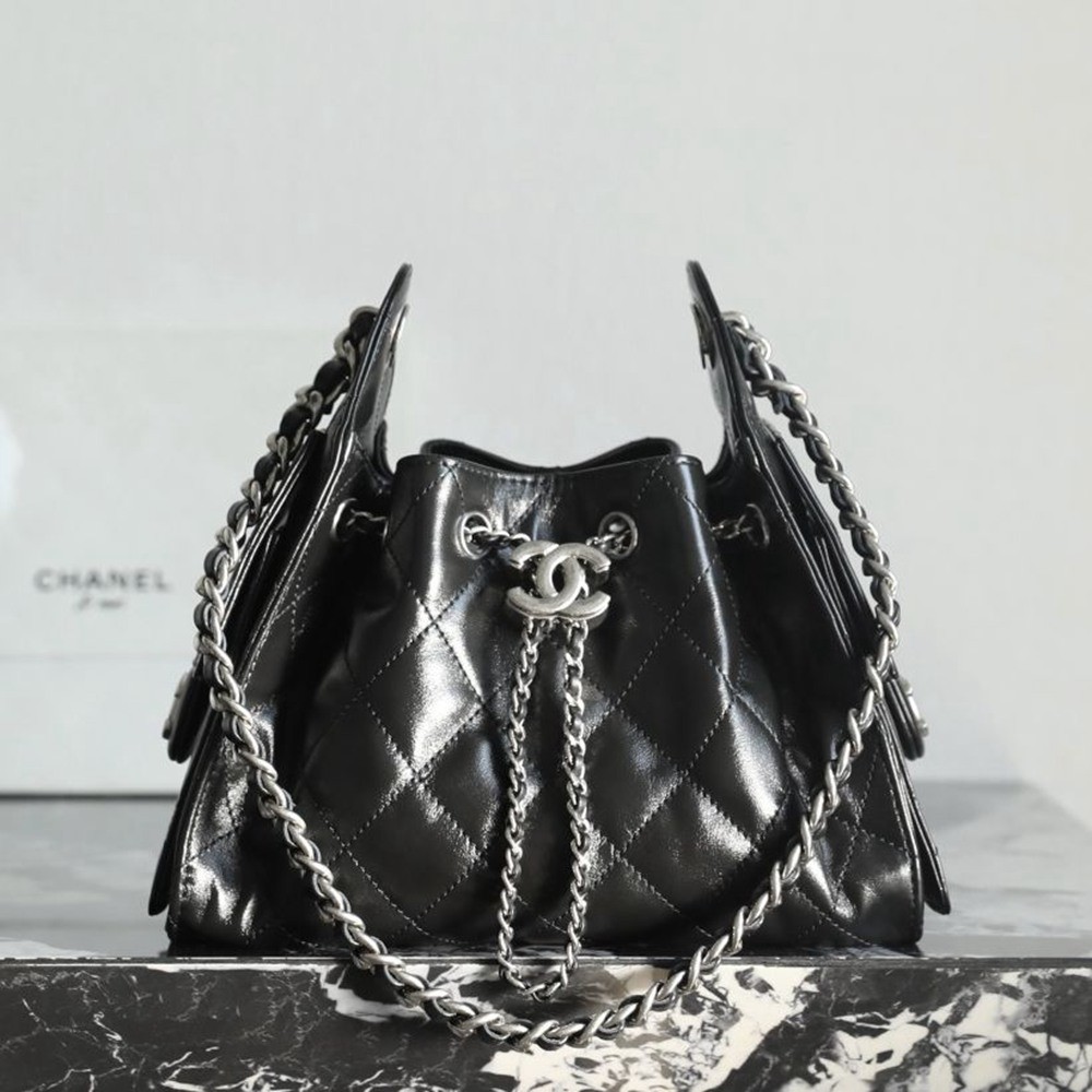 26P 25Bag Mini HandBag亮牛皮黑色/銀鏈