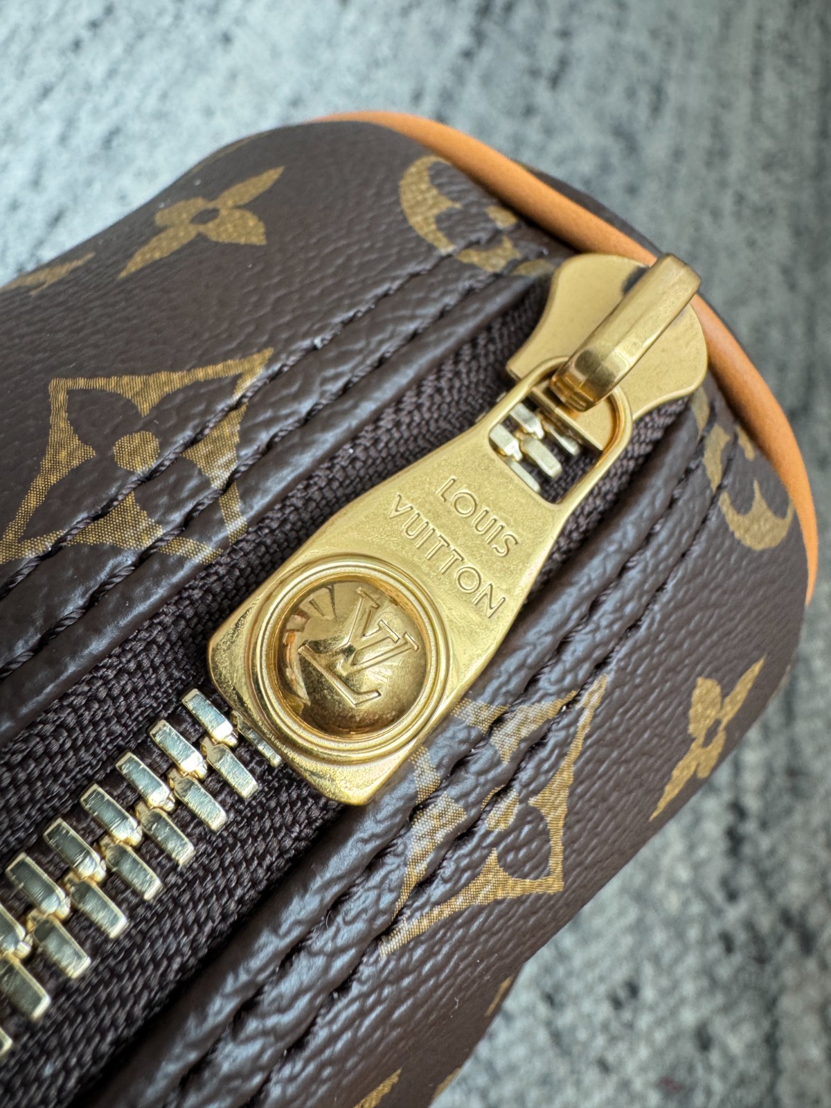 M28957 Keepall Bandoulière 25波士頓包_13