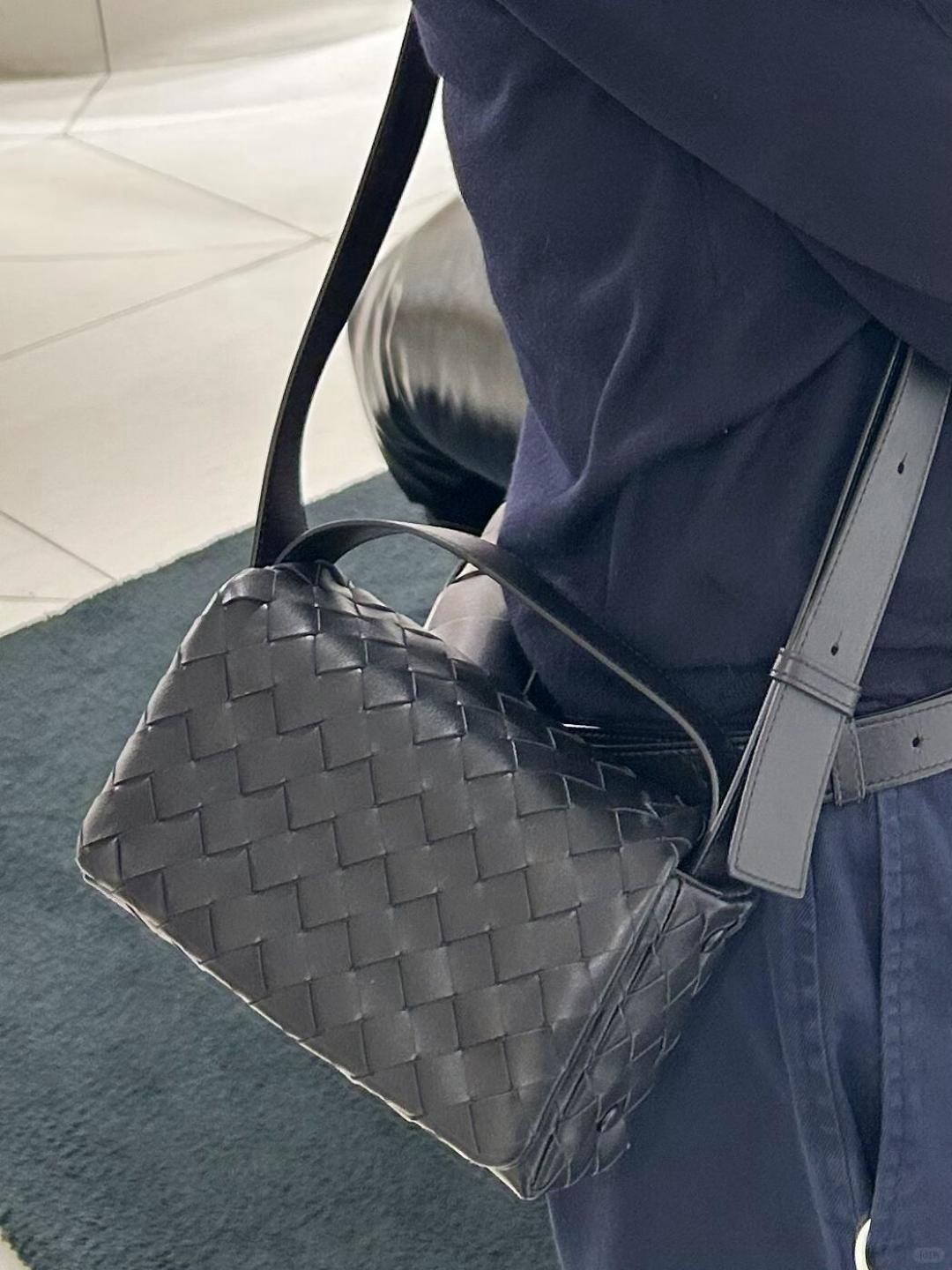 26早春新款857931 Intrecciato Mini Bag黑色_2