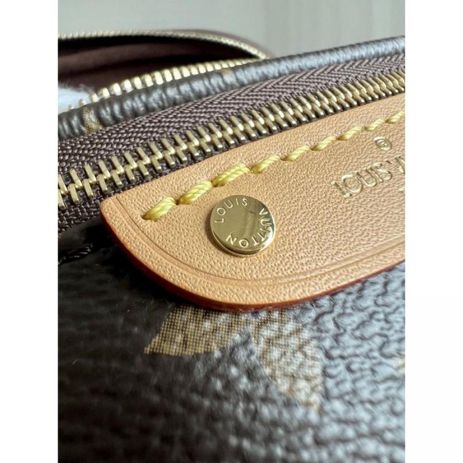 Mini Bumbag 手袋 M82335_18