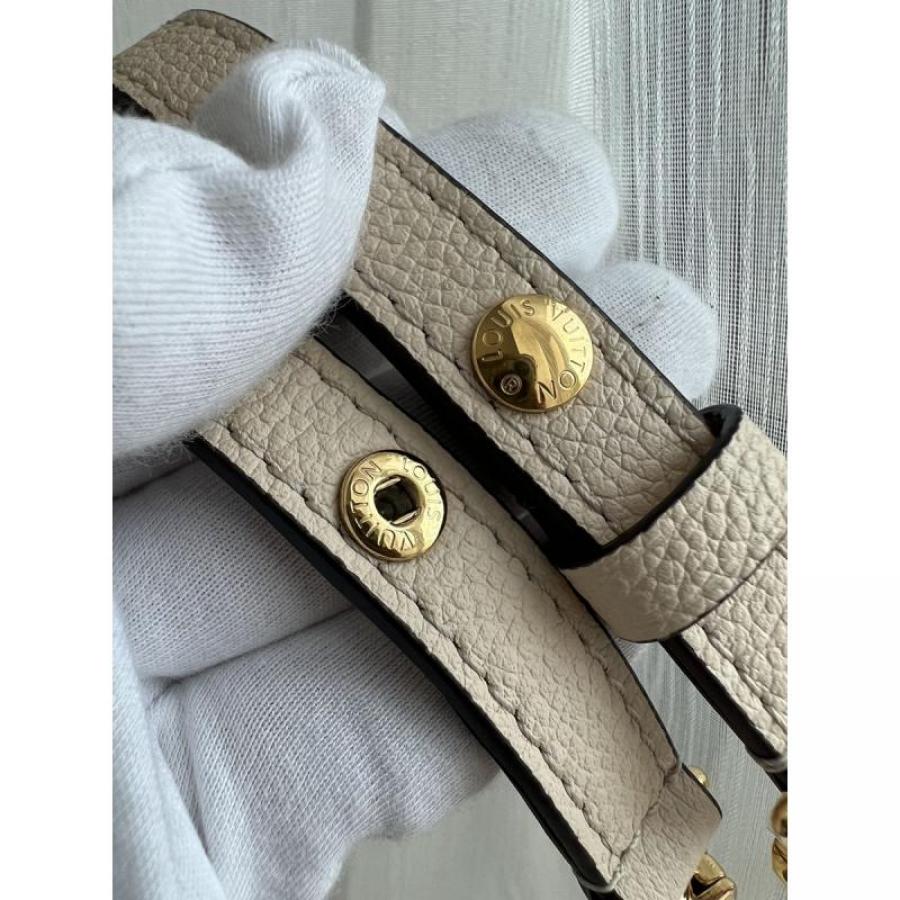 Pochette MetisEAST WEST 手袋 M22942_17