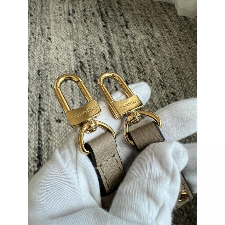 Pochette MetisEAST WEST 手袋 M23081_20