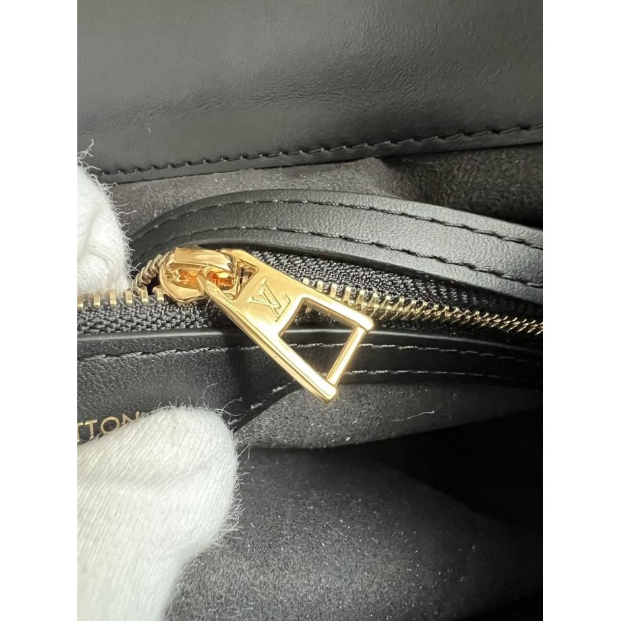 LV Twinny 手袋 M46659_18