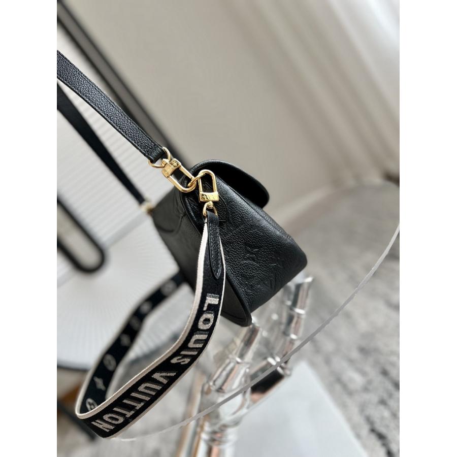 Diane法棍包M46386_7