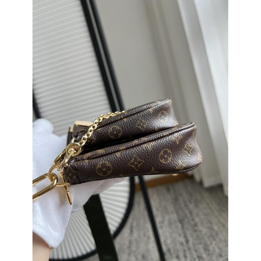 Multi Pochette Accessoires 手袋 M44813_2