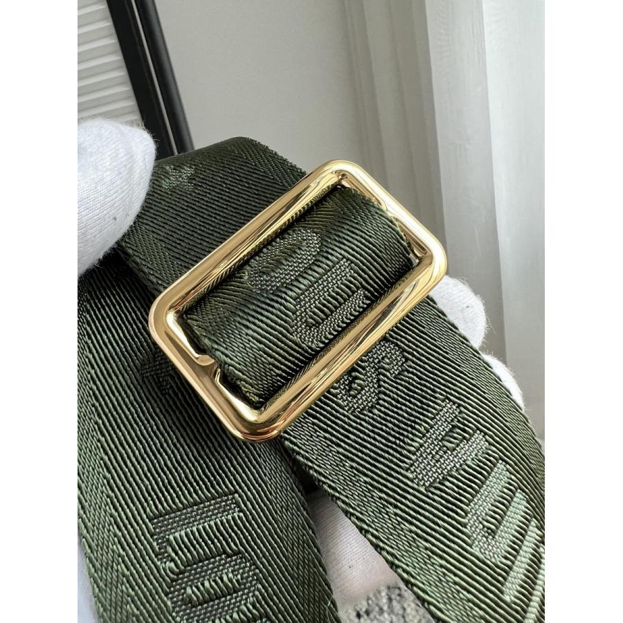 Multi Pochette Accessoires 手袋 M44813_15