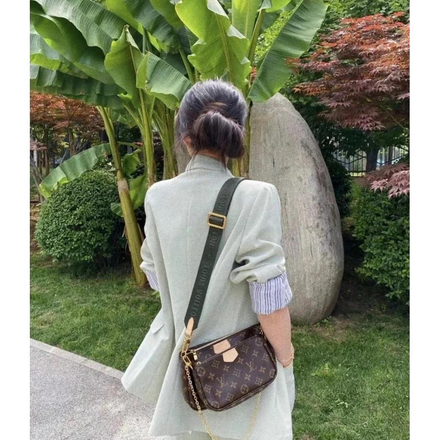 Multi Pochette Accessoires 手袋 M44813_18