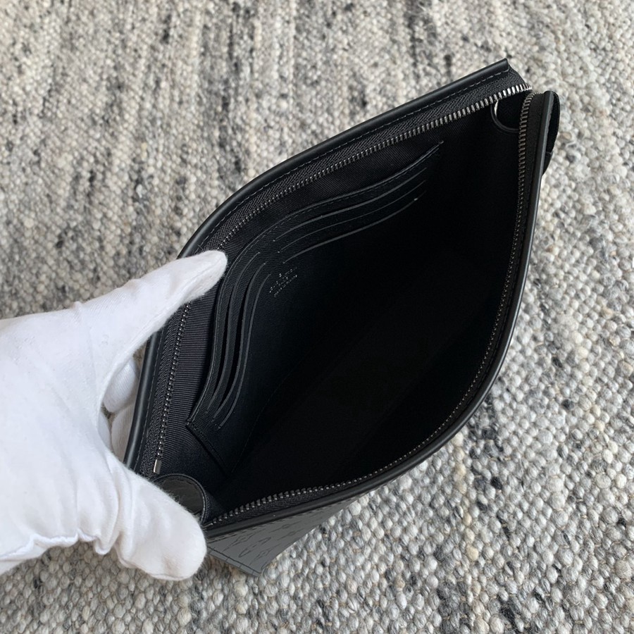 POCHETTE VOYAGE M69535_13