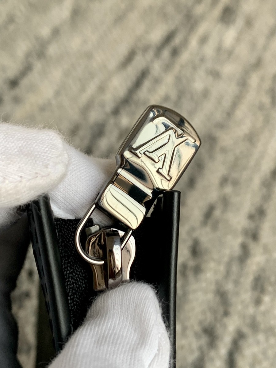 POCHETTE VOYAGE M61692_2