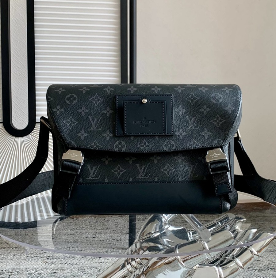 M40511 Messenger PM Voyager 小號黑花郵差包_1