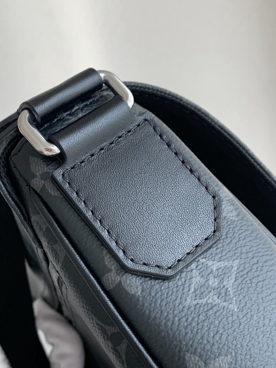 District 小號郵差包M46255_7