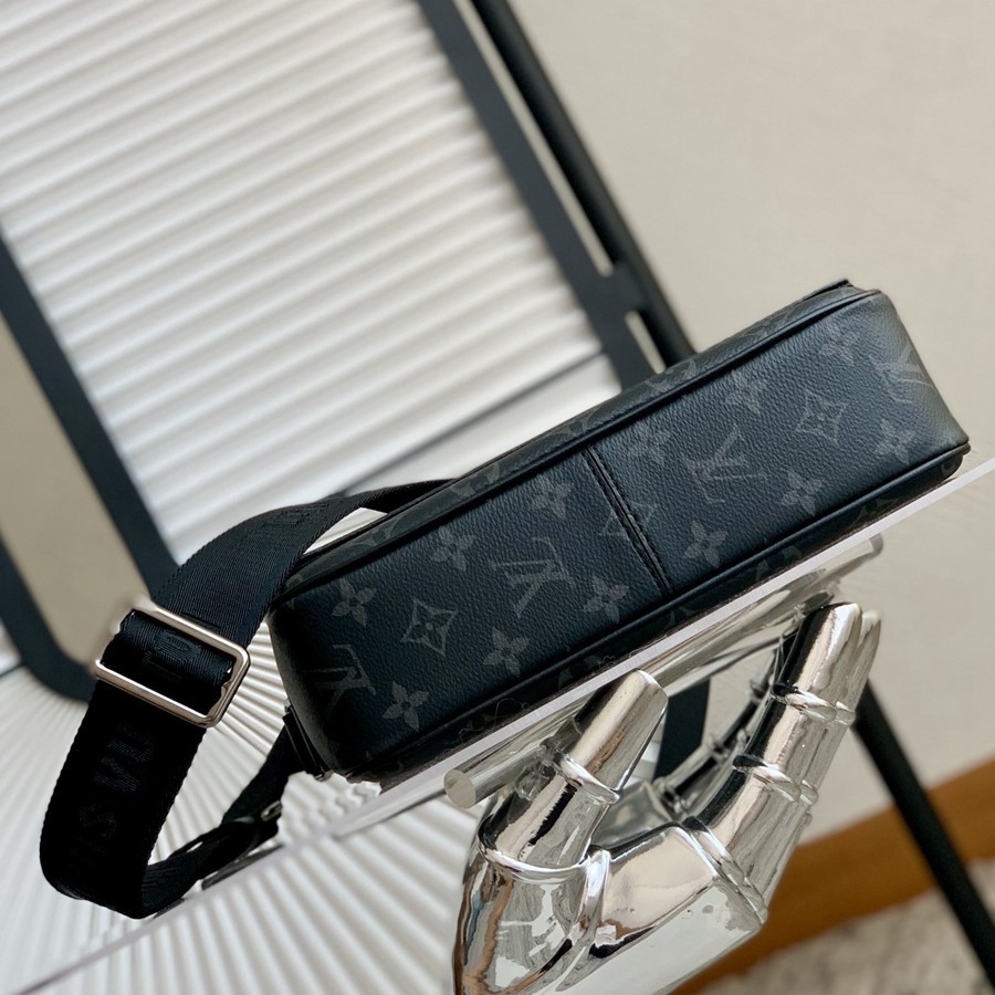 District 小號郵差包M46255_4