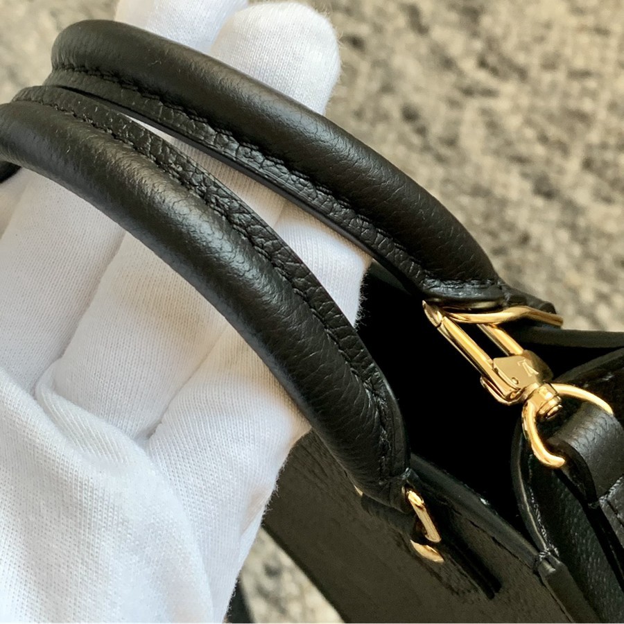 Petit Sac Plat手袋M80478_12