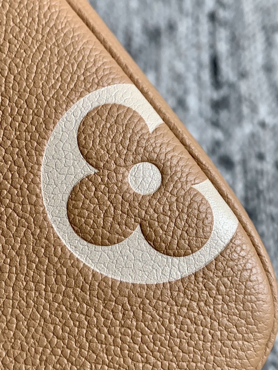 Pochette MEtis 手袋M45809_22