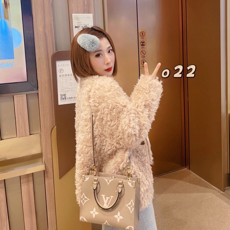 OnTheGo小號Tote包M45779_19