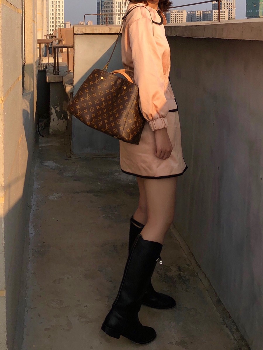 Montaigne 中號手袋 M41056_21