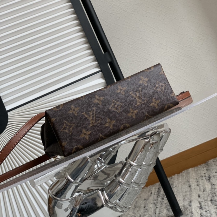 LOCKY BB 手袋 M44654_2