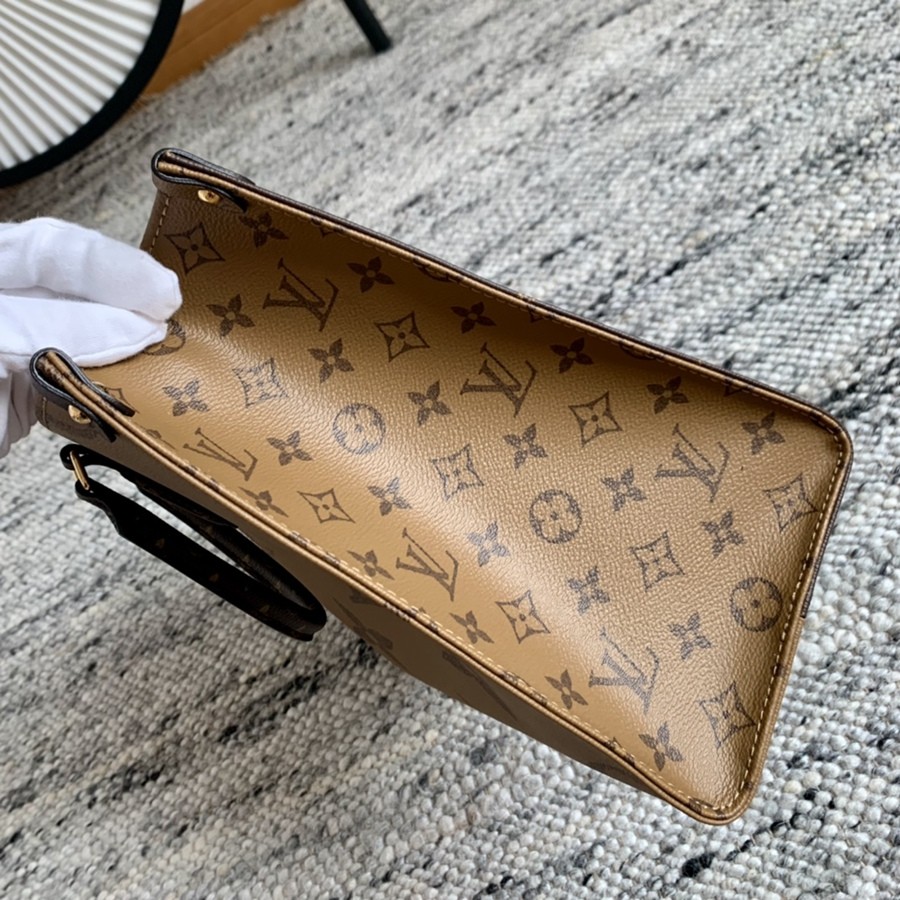 OnTheGo 中號手袋 M45039_18