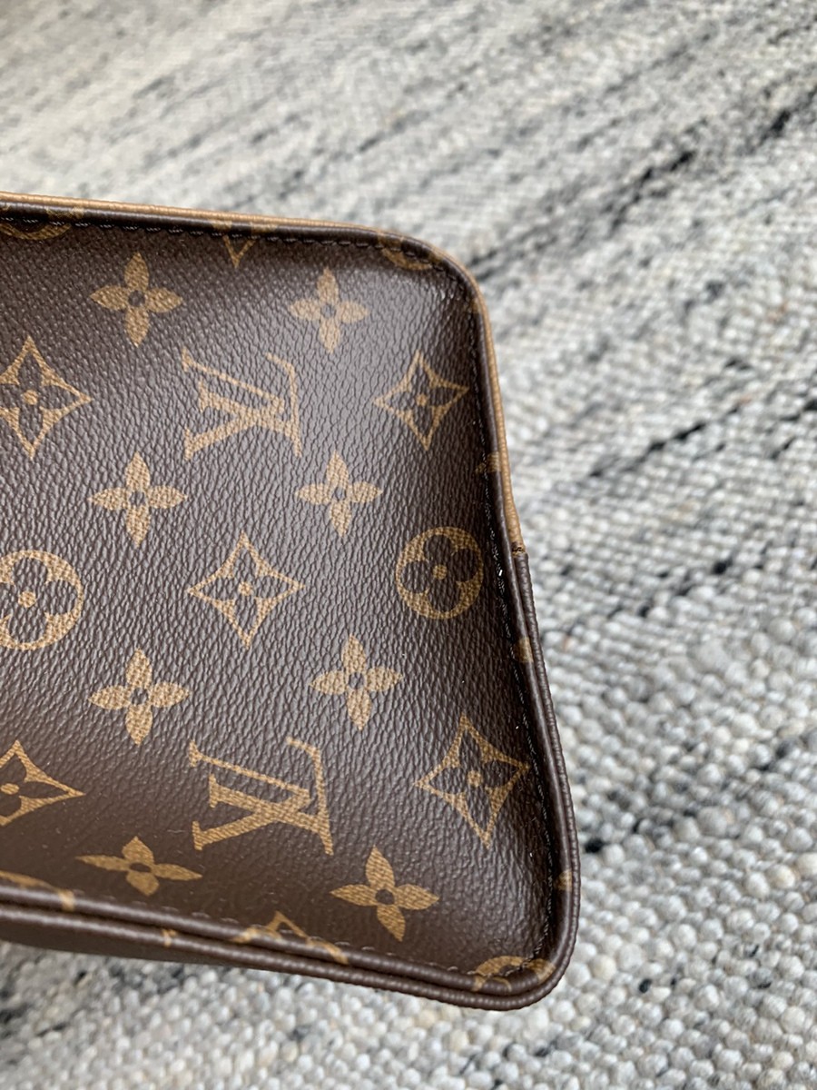 OnTheGo 中號手袋 M45039_19