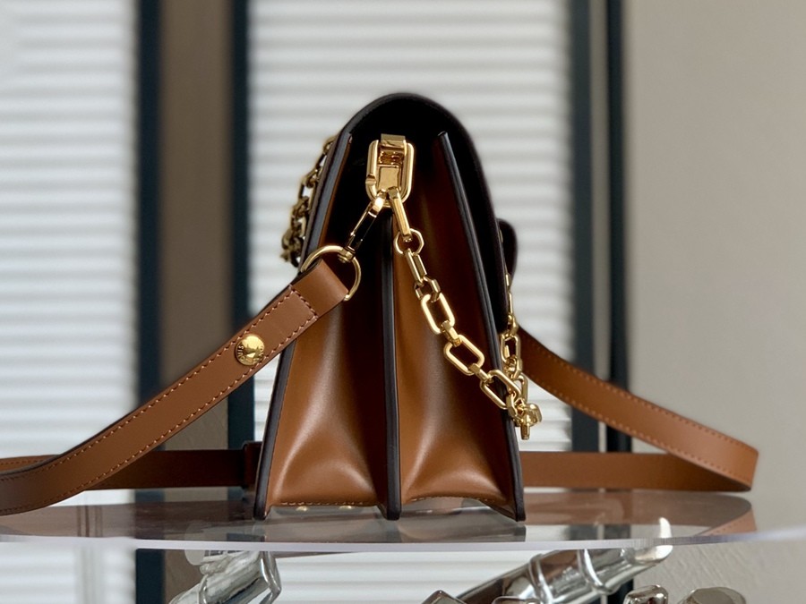 Dauphine 中號手袋 M45958_5