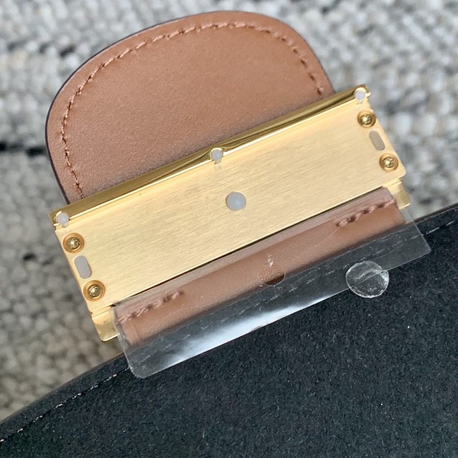 Dauphine 中號手袋 M45958_17