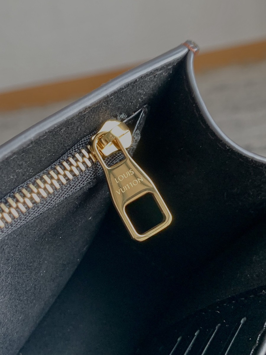 Dauphine 鏈條包M68746_12