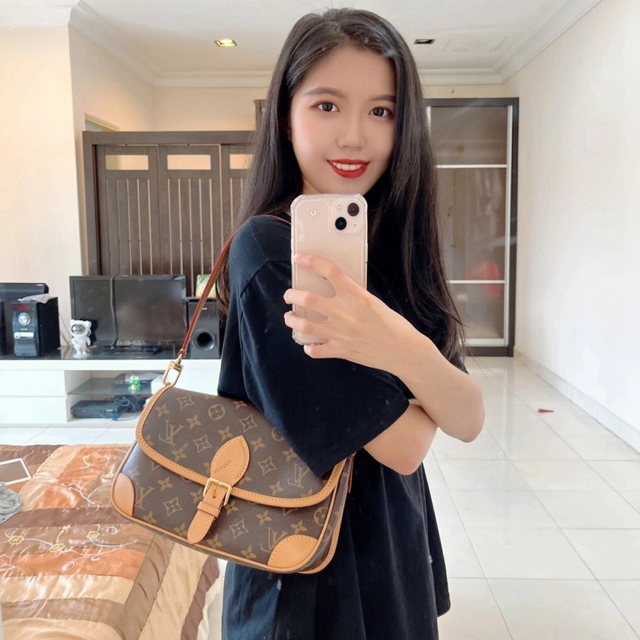 Diane 手袋法棍包 M46049_10