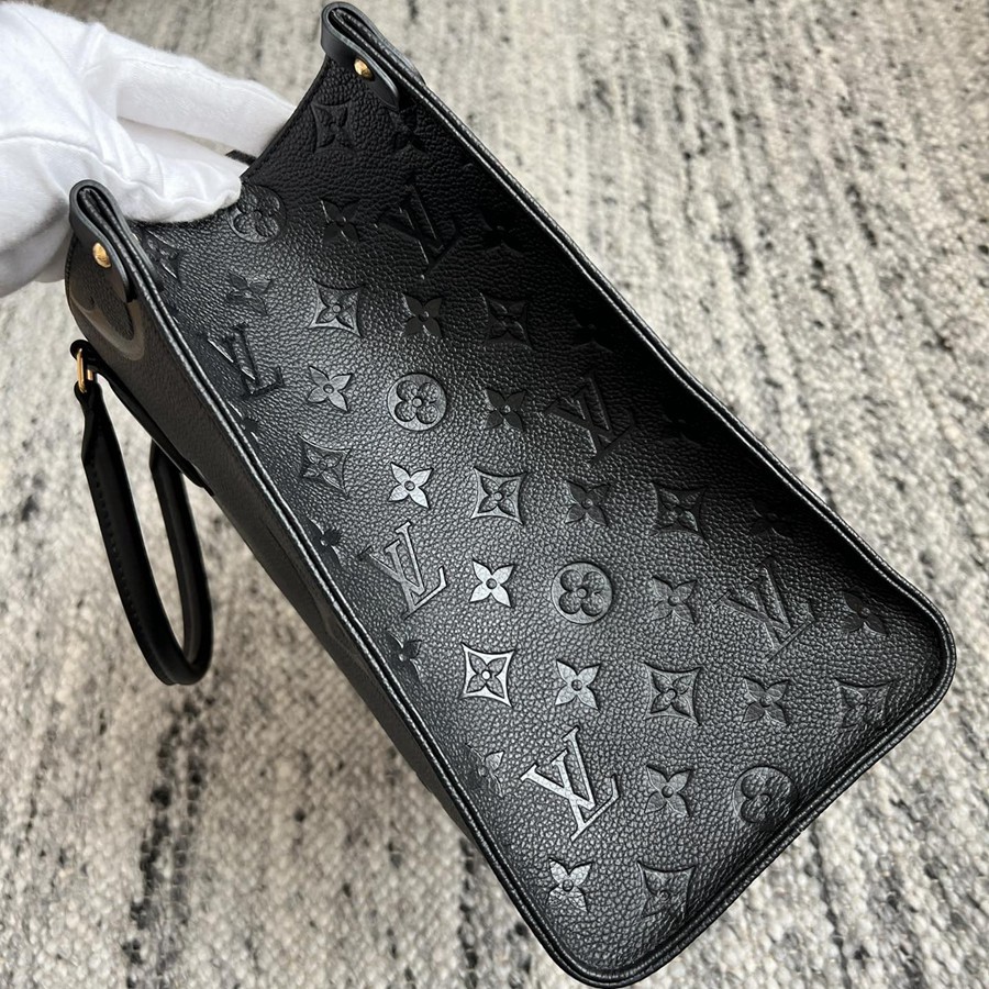 OnTheGo 中號手袋 M45595_17