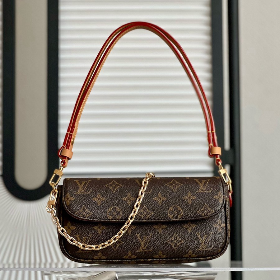 Wallet On Chain Ivy 手袋 M81911_1