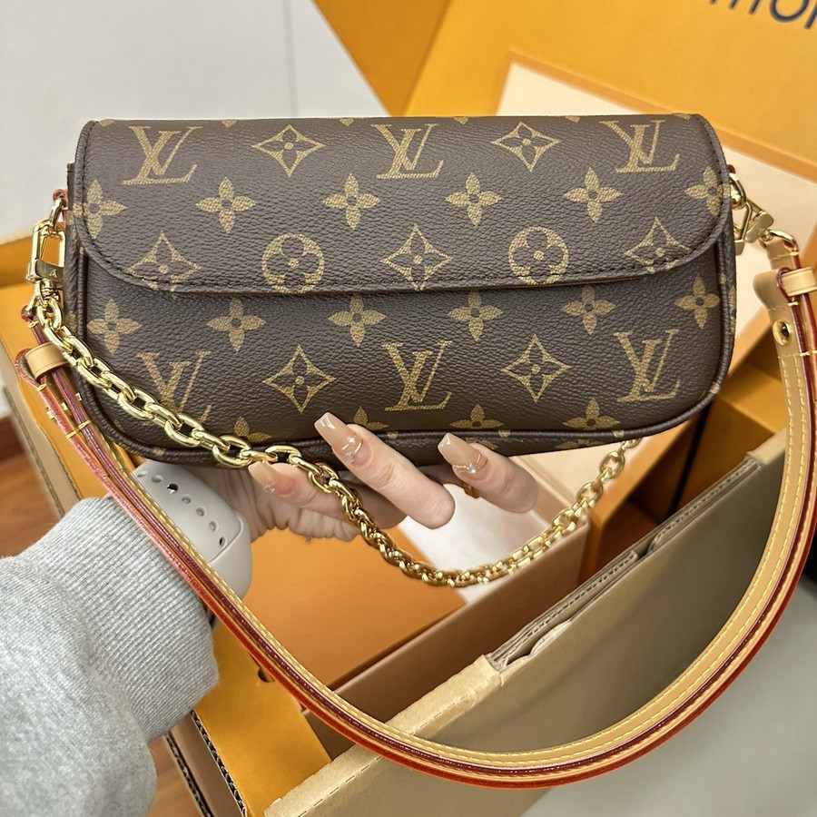 Wallet On Chain Ivy 手袋 M81911_23