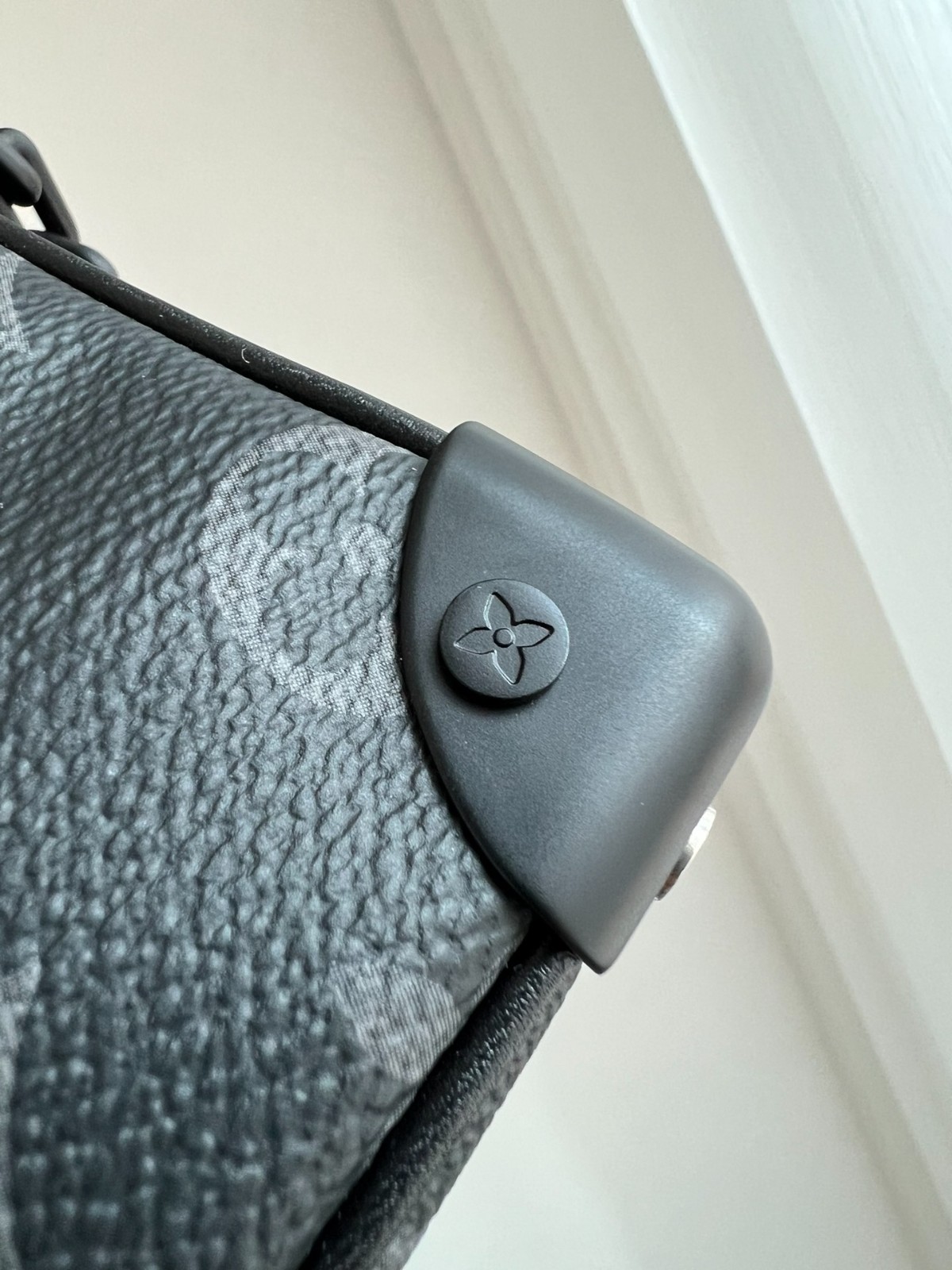 Mini Soft Trunk 鏈條包 M44735_13