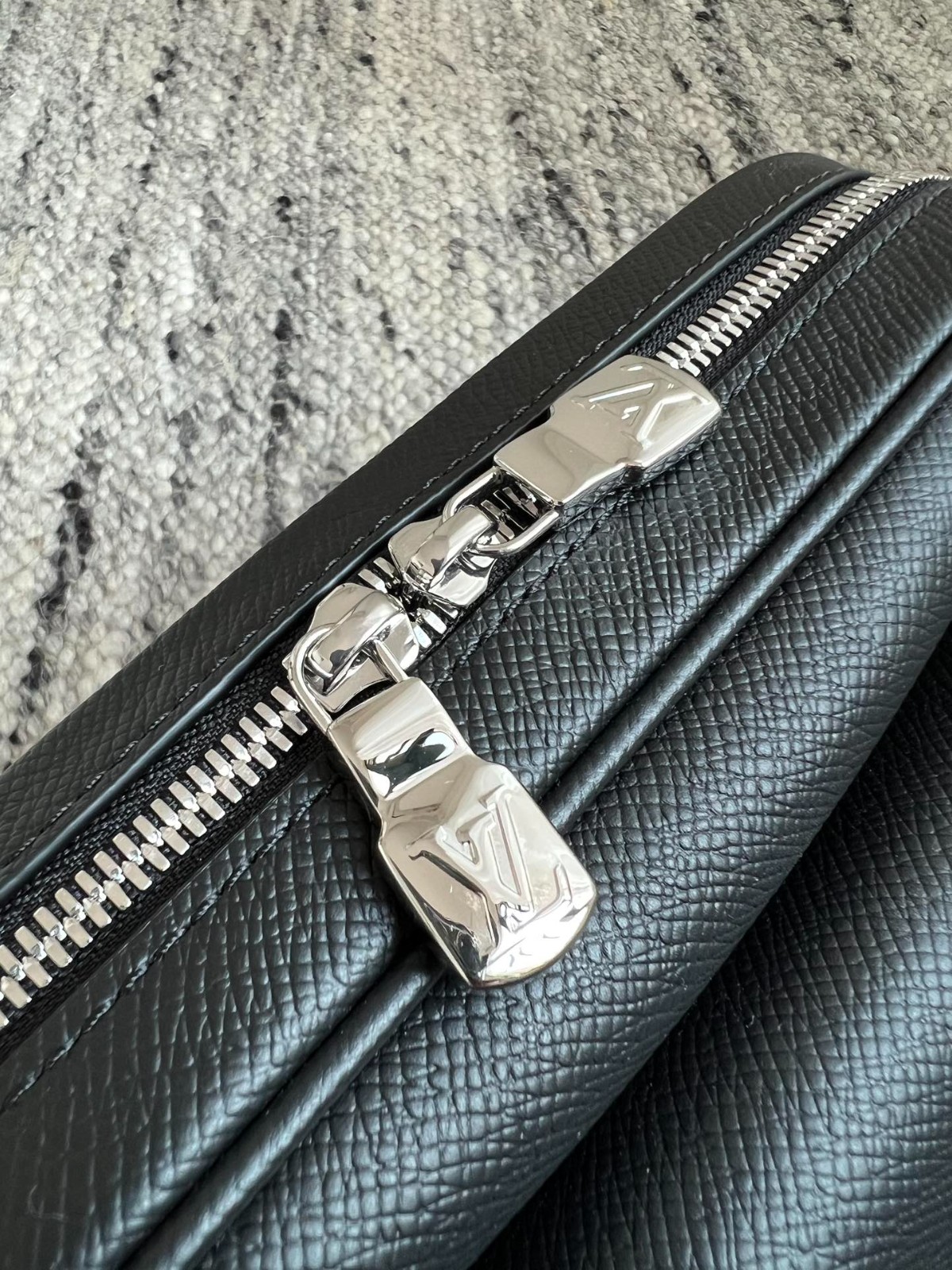 Outdoor 郵差包M30233_10