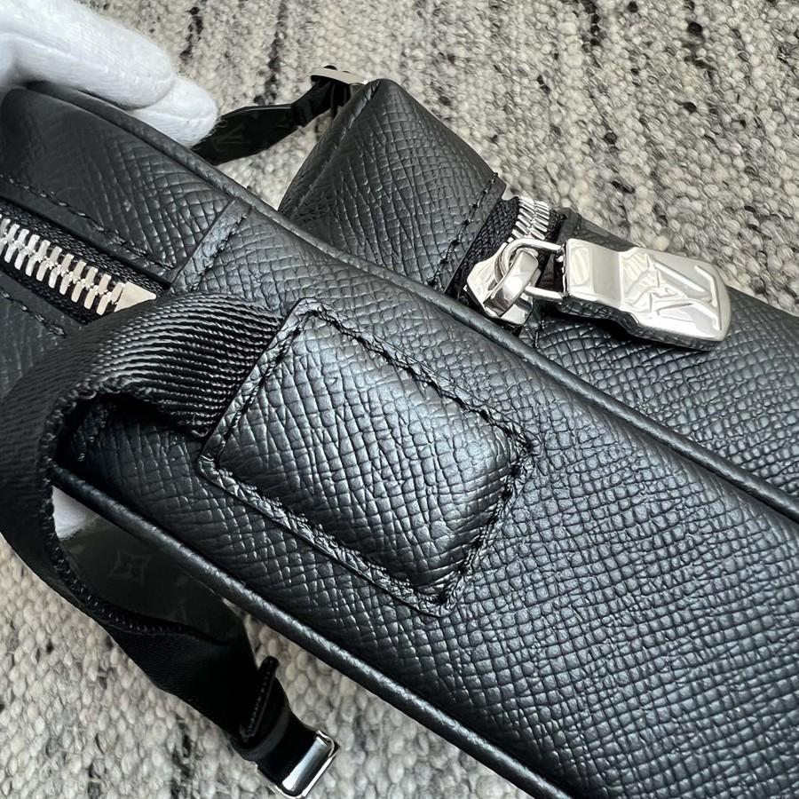 Outdoor 郵差包M30233_9