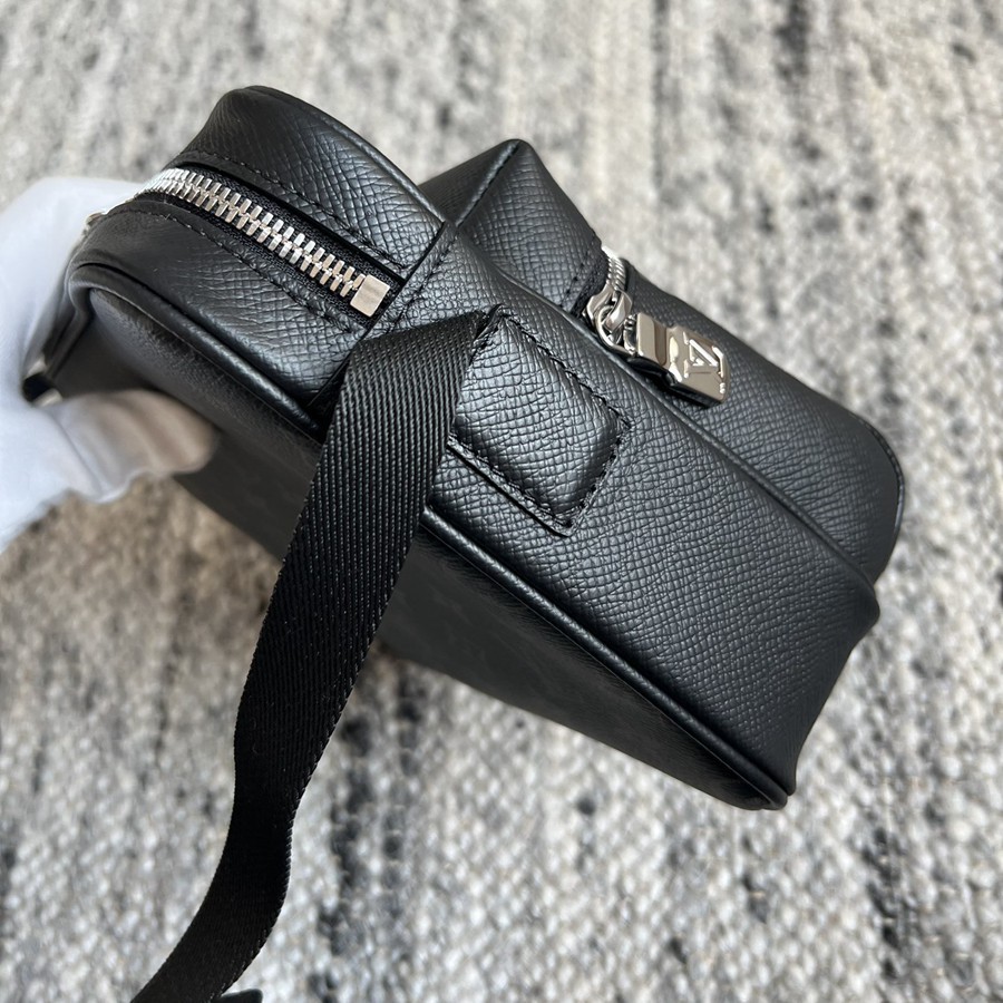 Outdoor 郵差包M30233_13