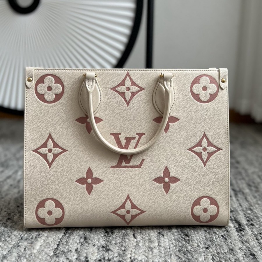 OnTheGo 中號手袋 M21575_5